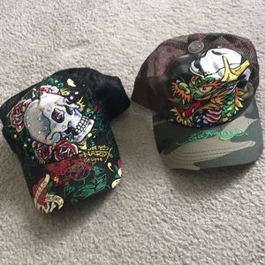 2 hats